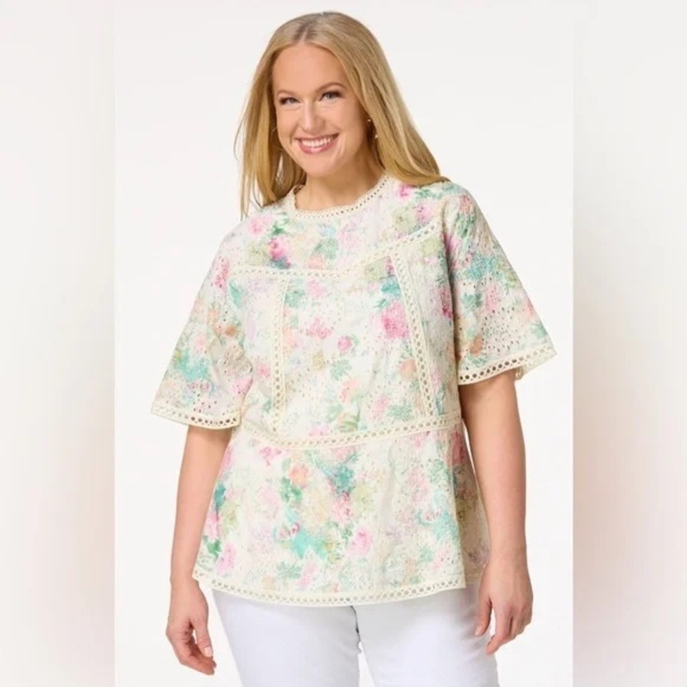 Cato | PLUS SIZE WATERCOLOR EMBROIDERED EYELET TOP